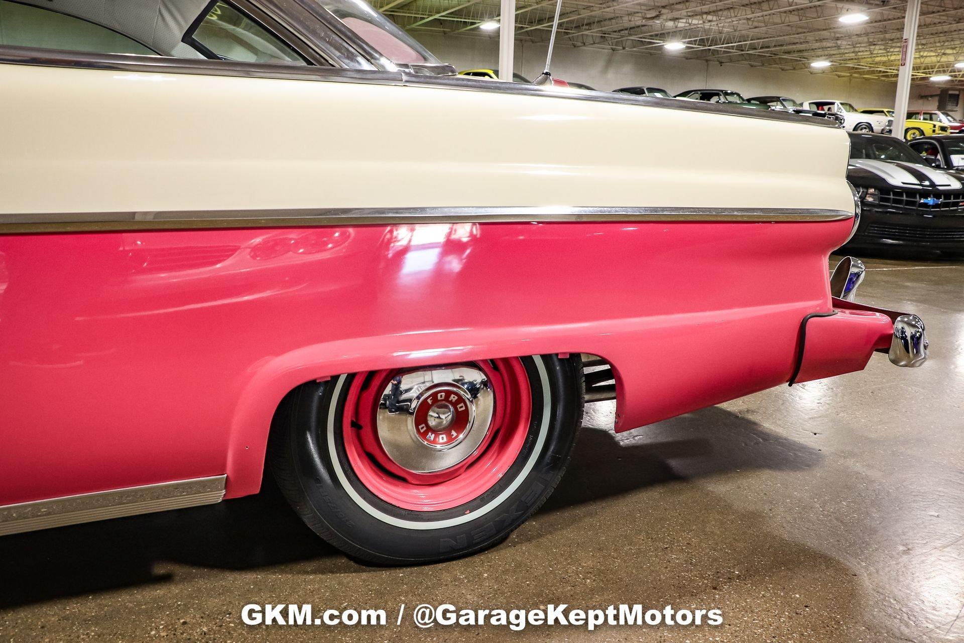 1955 Ford Fairlane Crown Victoria 40