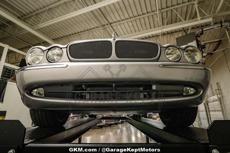 2004 Jaguar XJR 137