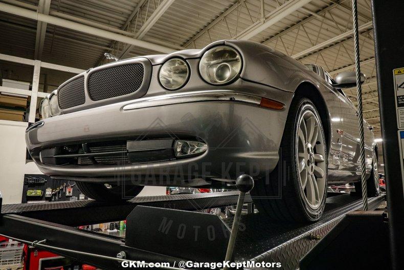 2004 Jaguar XJR 138