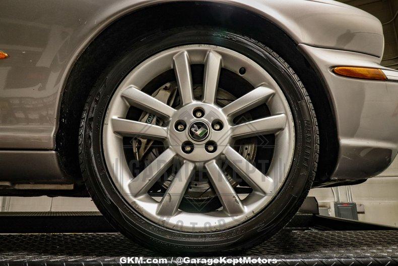 2004 Jaguar XJR 149