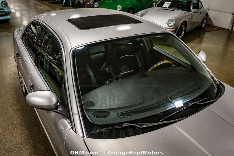 2004 Jaguar XJR 20