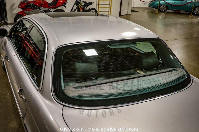2004 Jaguar XJR 43