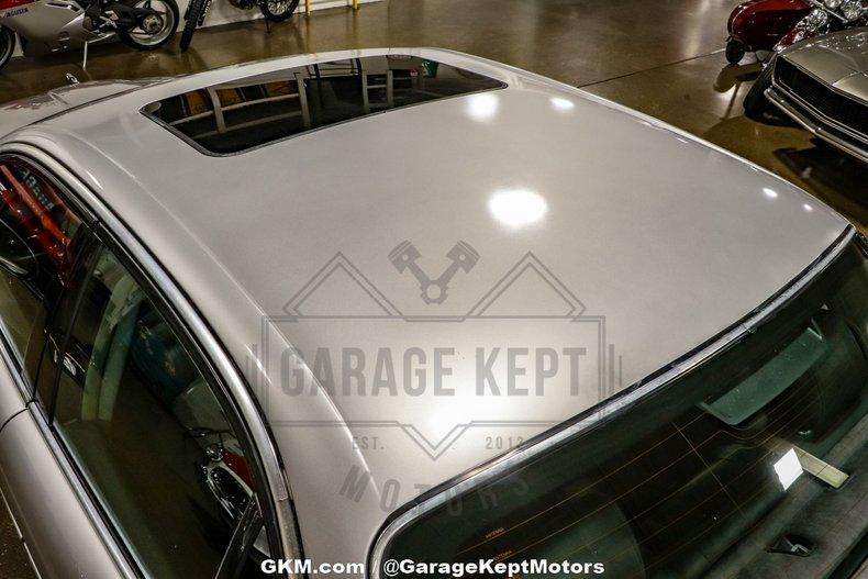 2004 Jaguar XJR 44