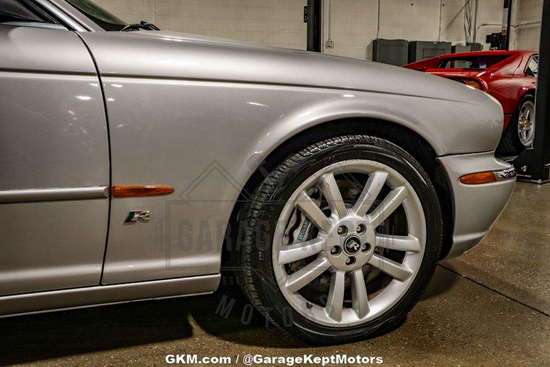 2004 Jaguar XJR 59