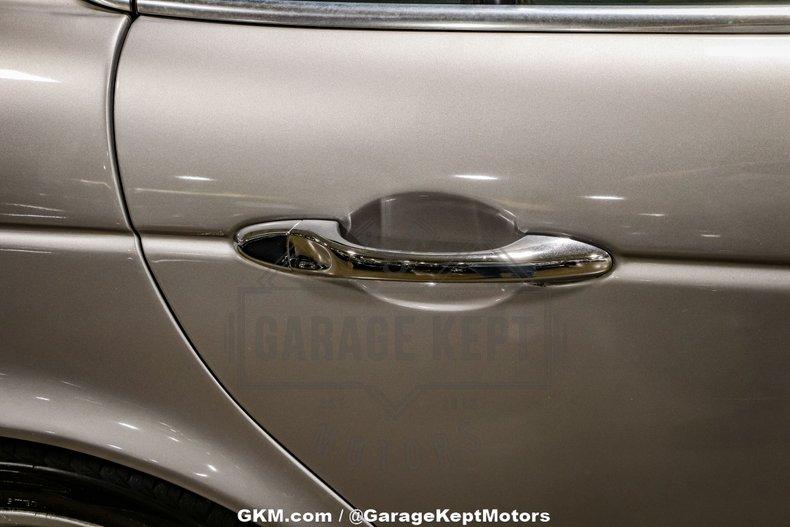 2004 Jaguar XJR 63