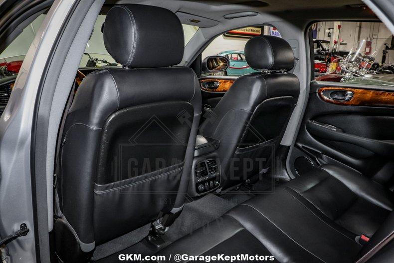 2004 Jaguar XJR 95