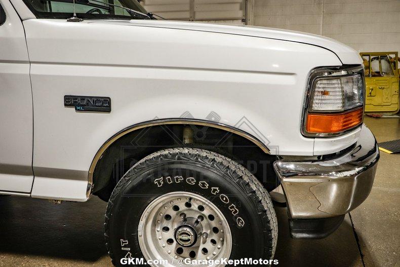 1994 Ford Bronco 52