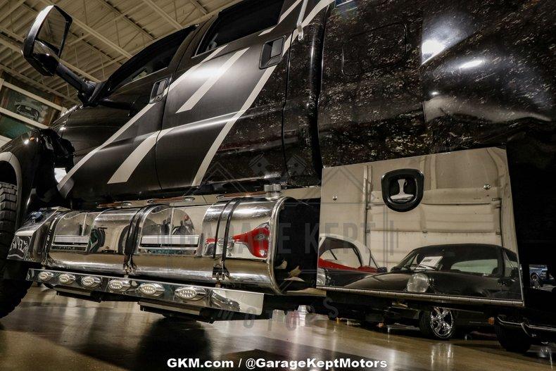 2016 Ford F650 Super Duty 211