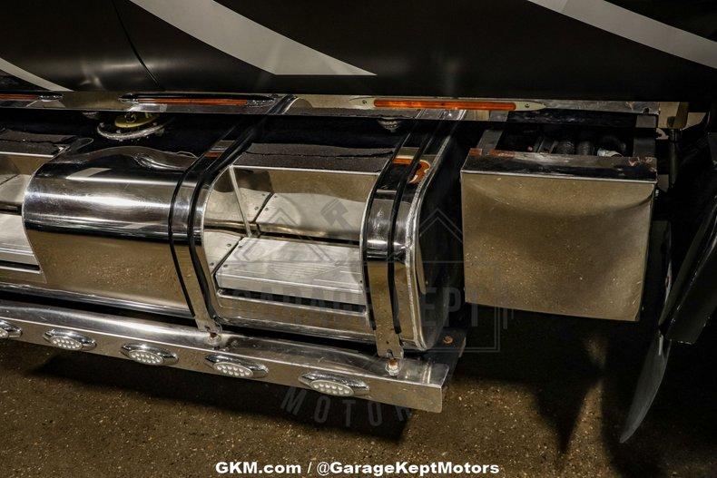 2016 Ford F650 Super Duty 98