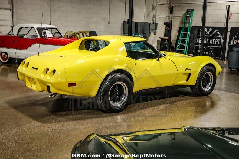 1976 Chevrolet Corvette 14