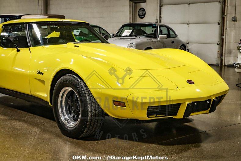 1976 Chevrolet Corvette 18