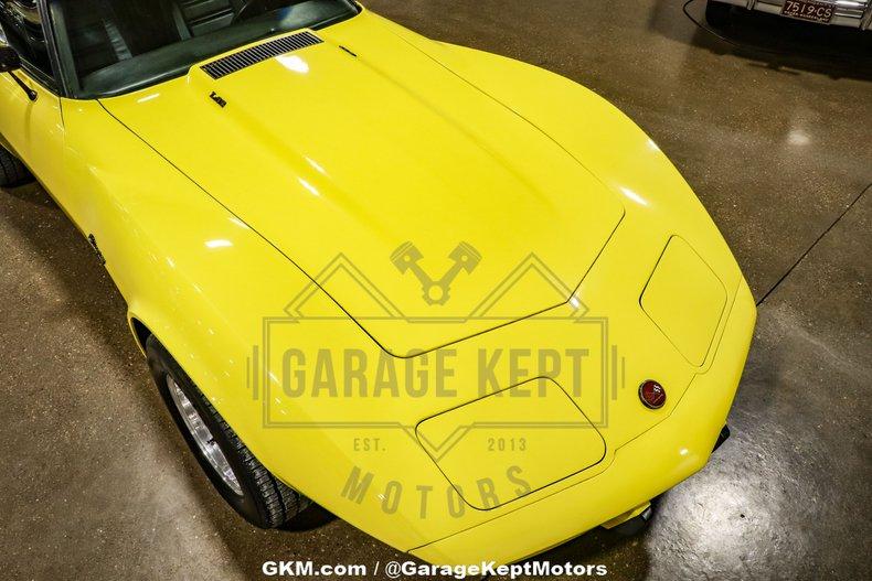 1976 Chevrolet Corvette 19