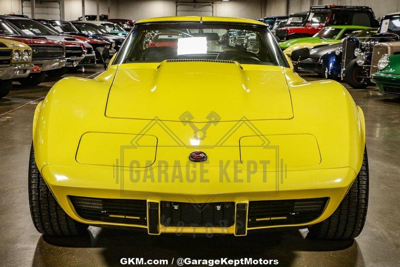 1976 Chevrolet Corvette 24