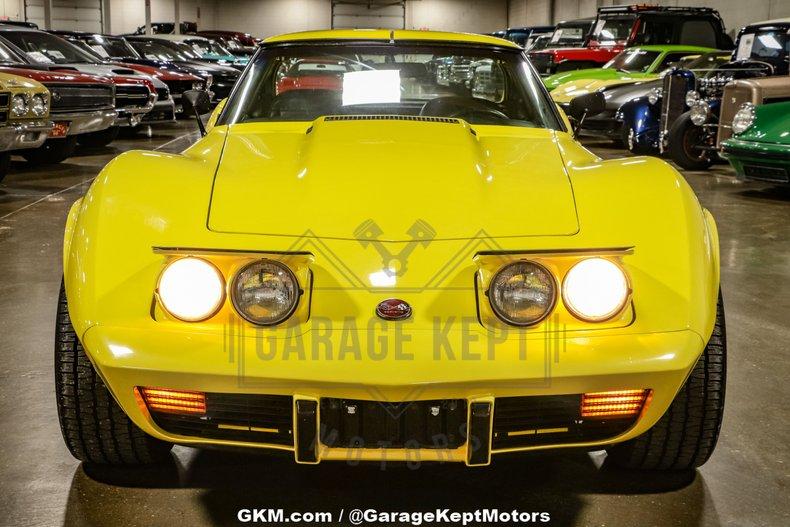 1976 Chevrolet Corvette 25
