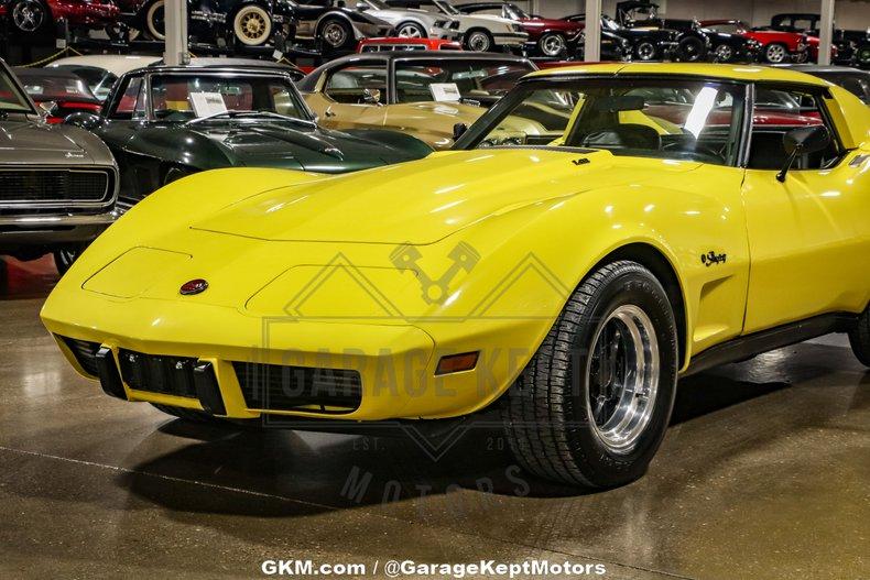 1976 Chevrolet Corvette 27