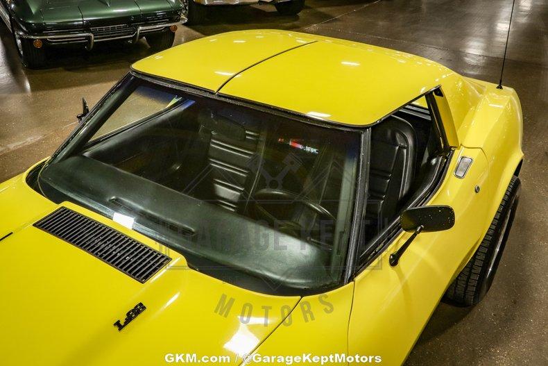 1976 Chevrolet Corvette 29