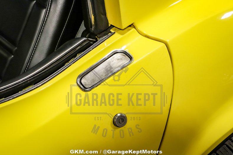 1976 Chevrolet Corvette 33