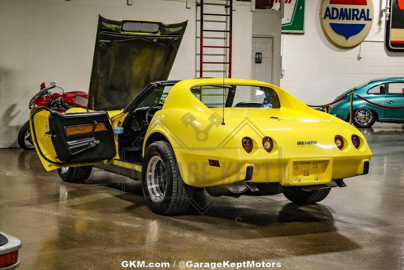 1976 Chevrolet Corvette 3