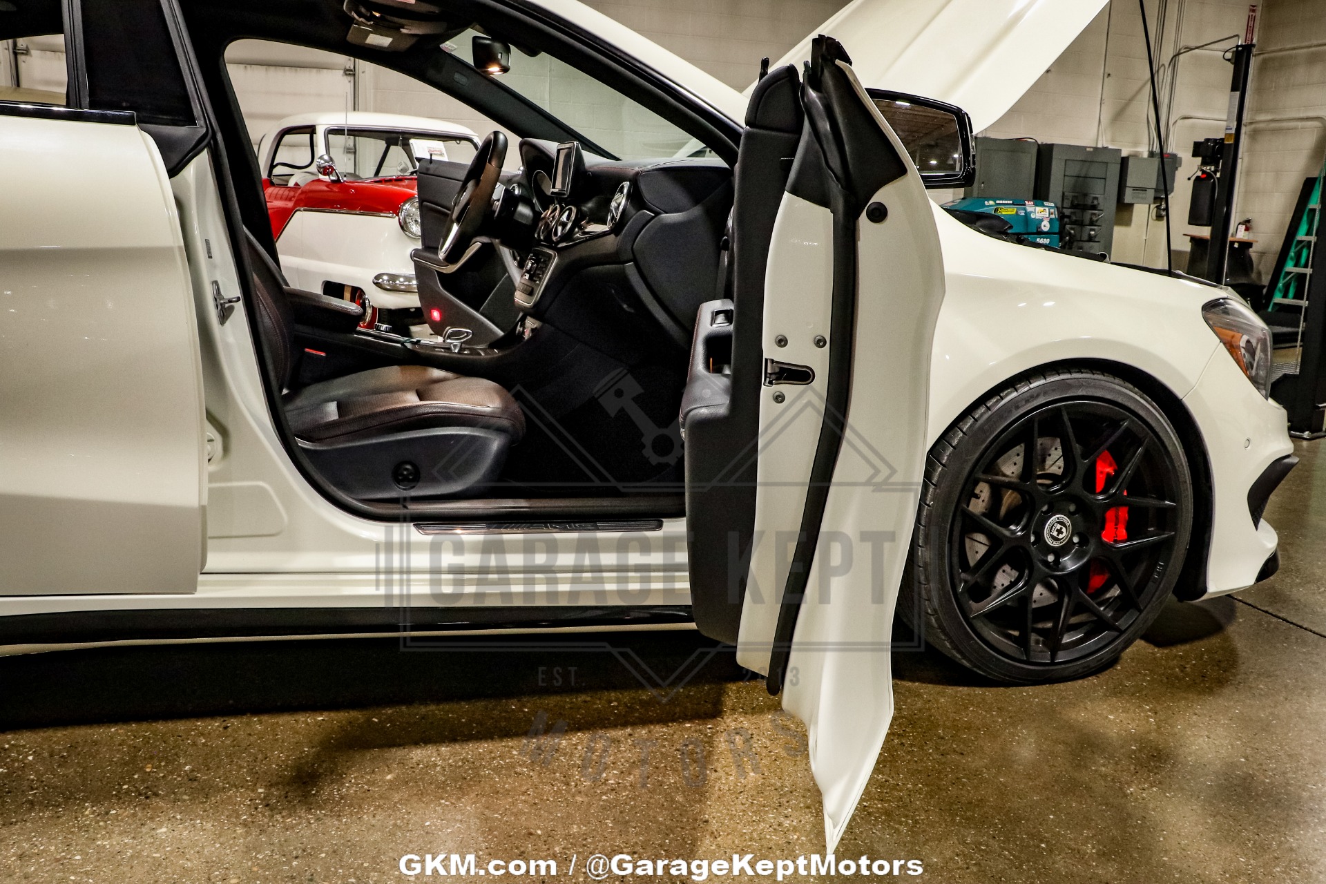 2014 Mercedes-Benz CLA 45 AMG 64