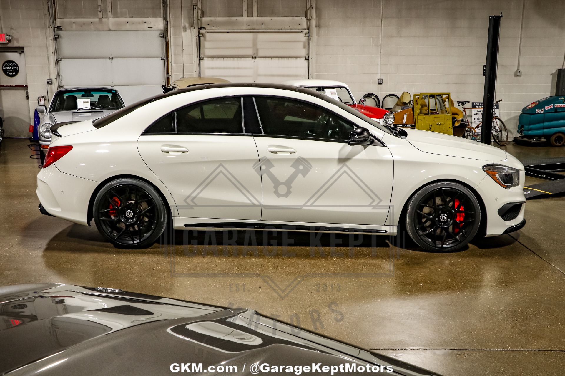 2014 Mercedes-Benz CLA 45 AMG 9