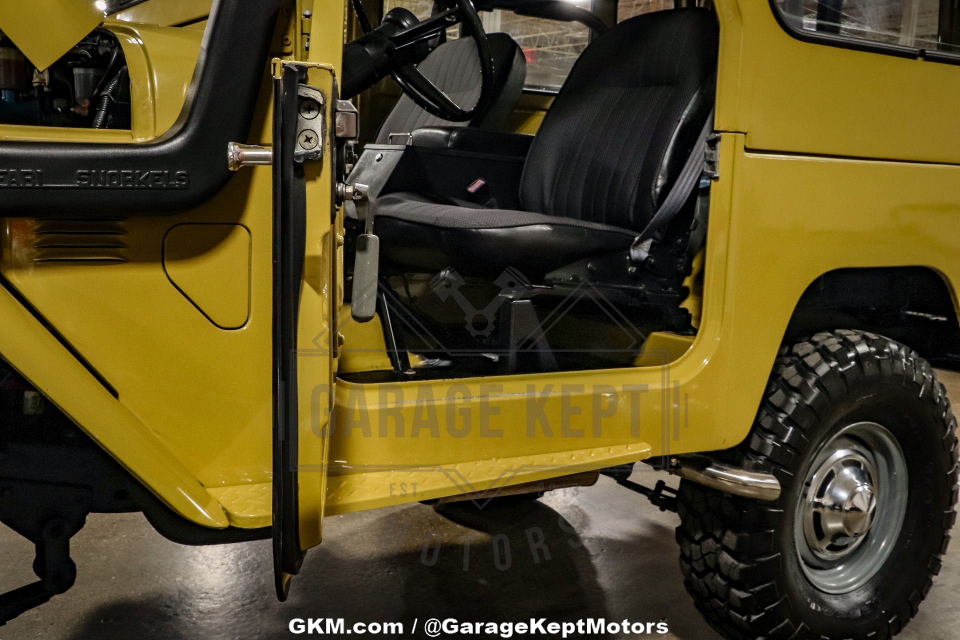 1974 Toyota Land Cruiser FJ40 100