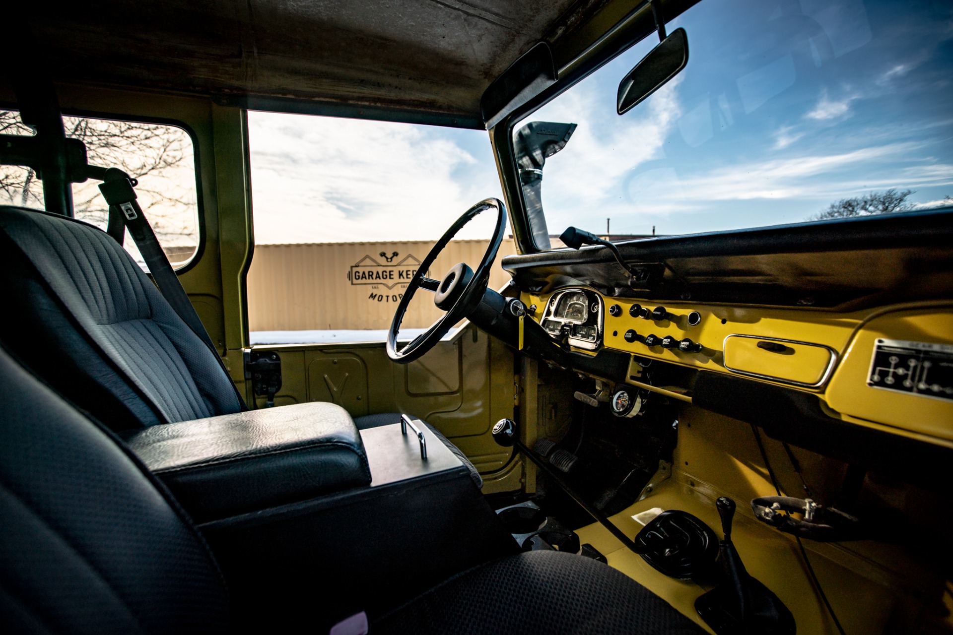 1974 Toyota Land Cruiser FJ40 10