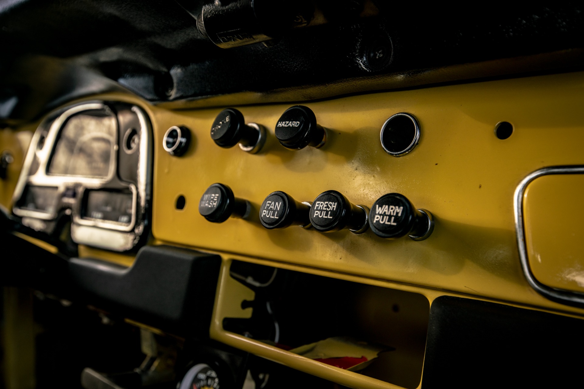 1974 Toyota Land Cruiser FJ40 14