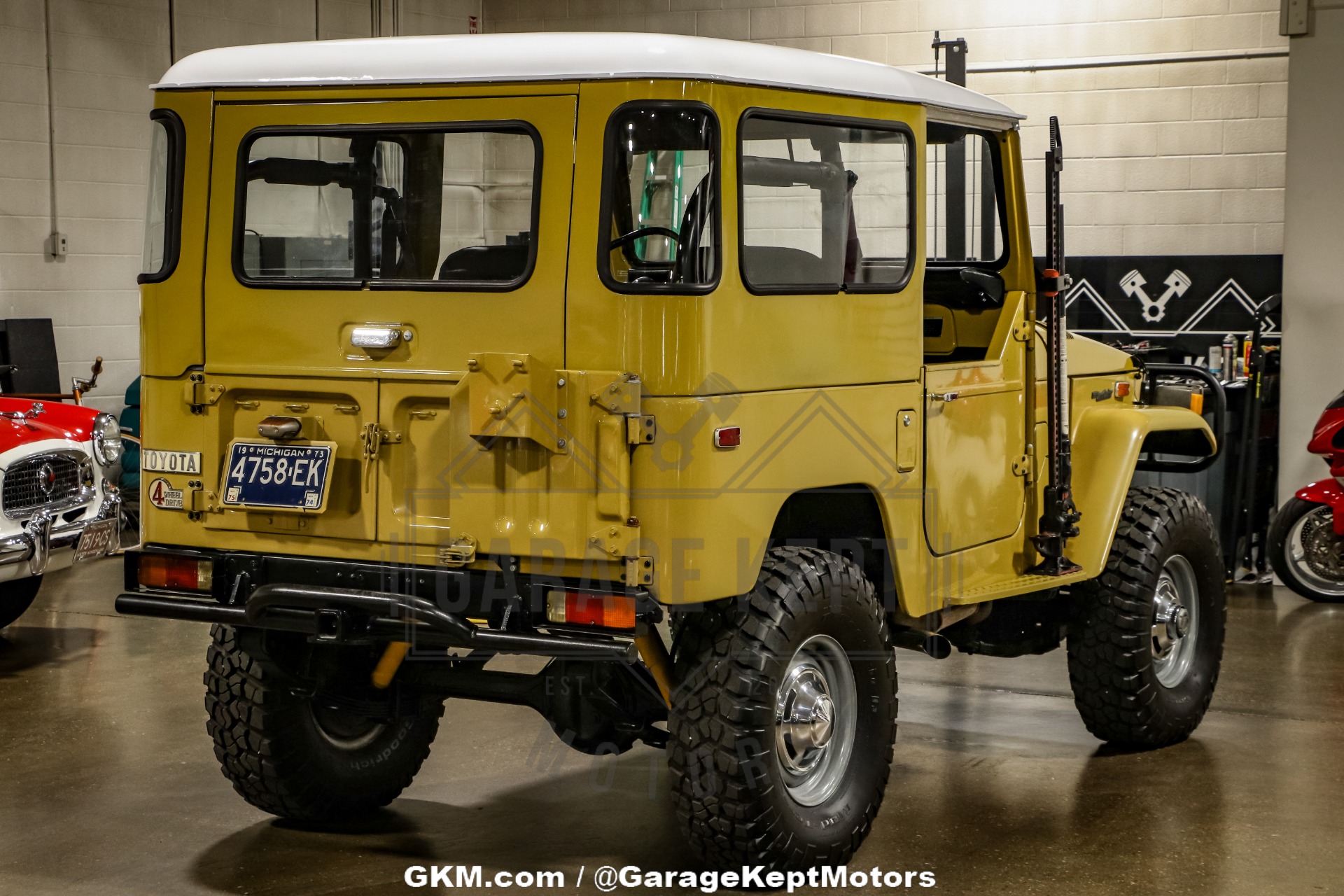 1974 Toyota Land Cruiser FJ40 24