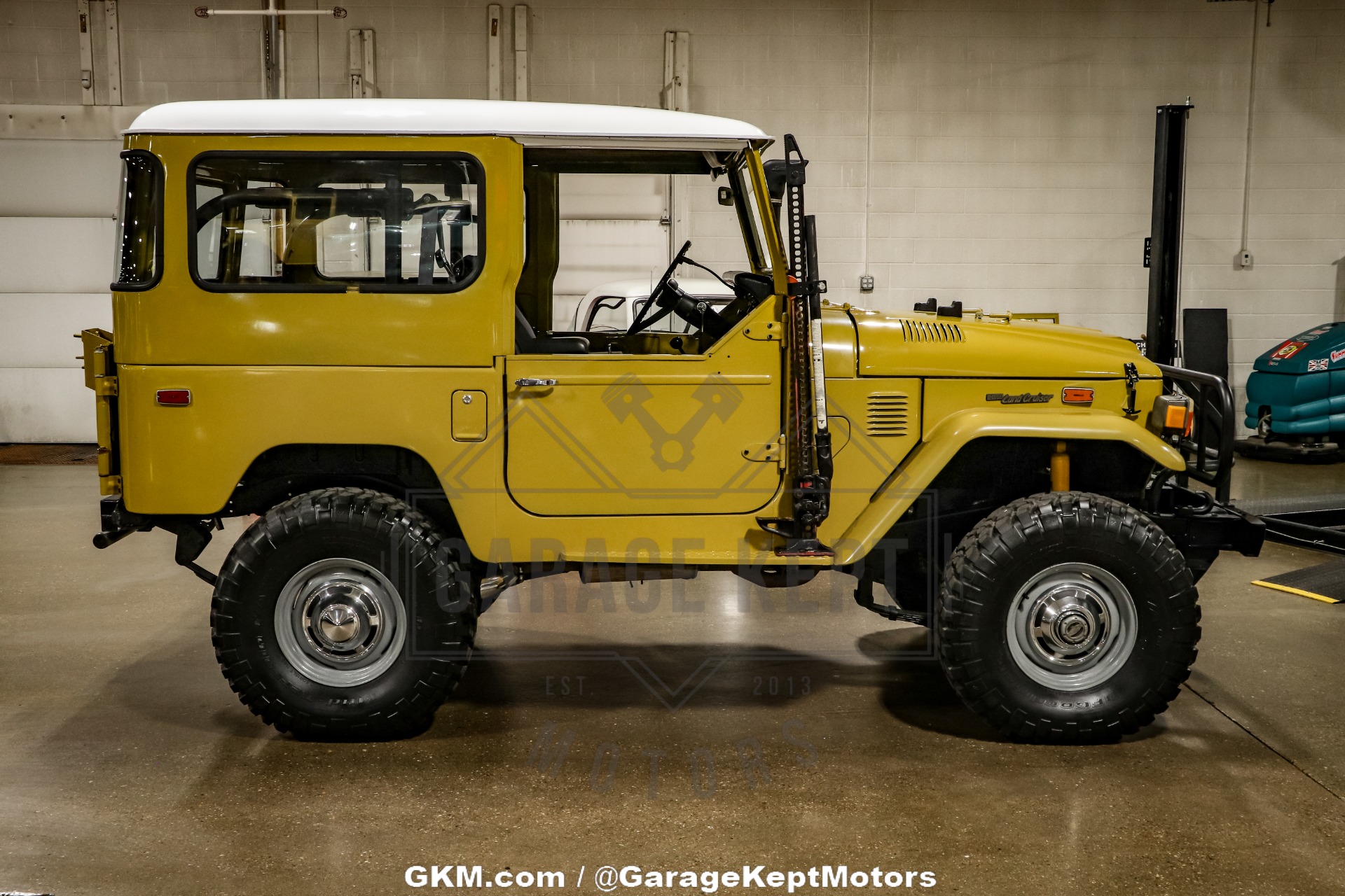 1974 Toyota Land Cruiser FJ40 26