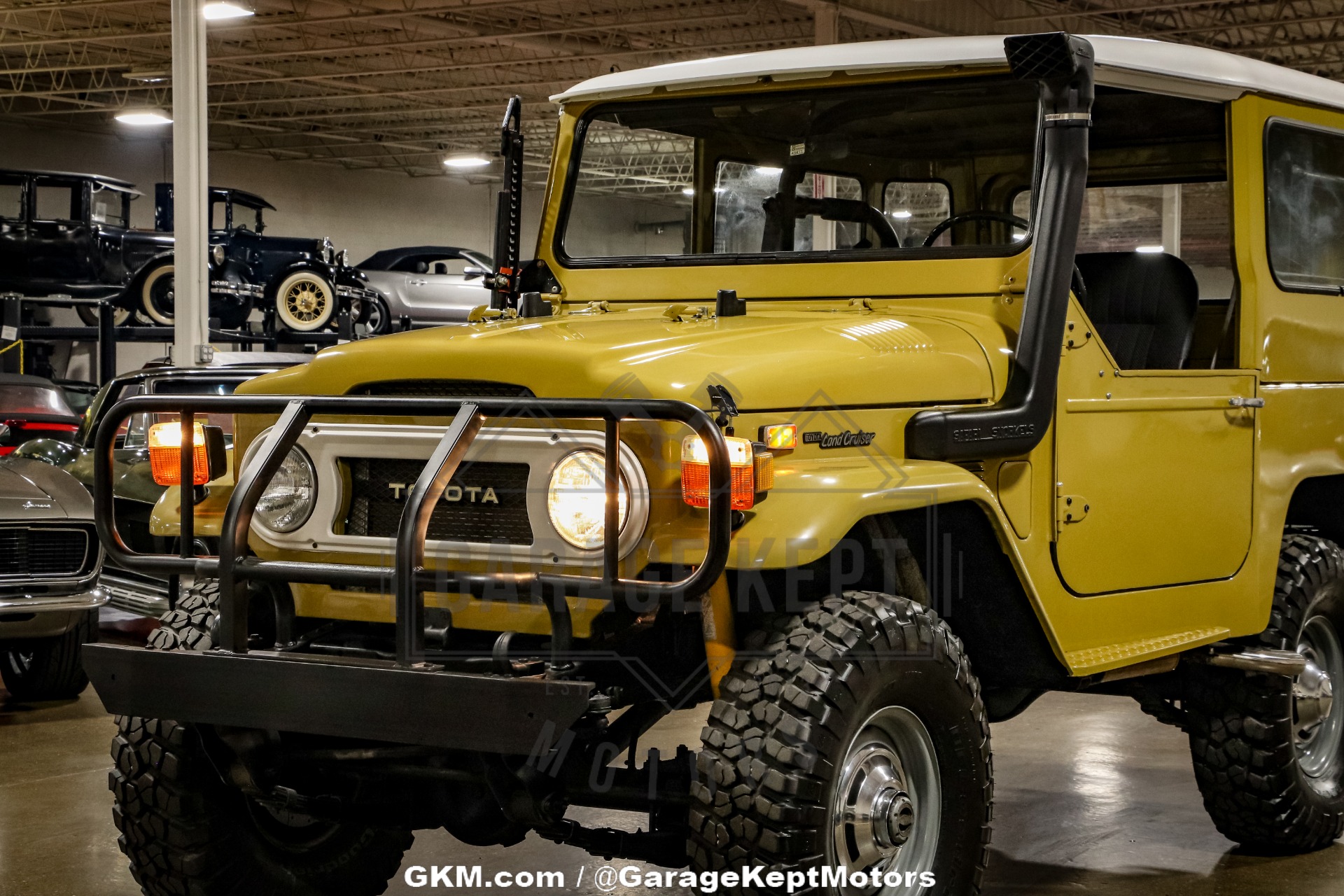 1974 Toyota Land Cruiser FJ40 36