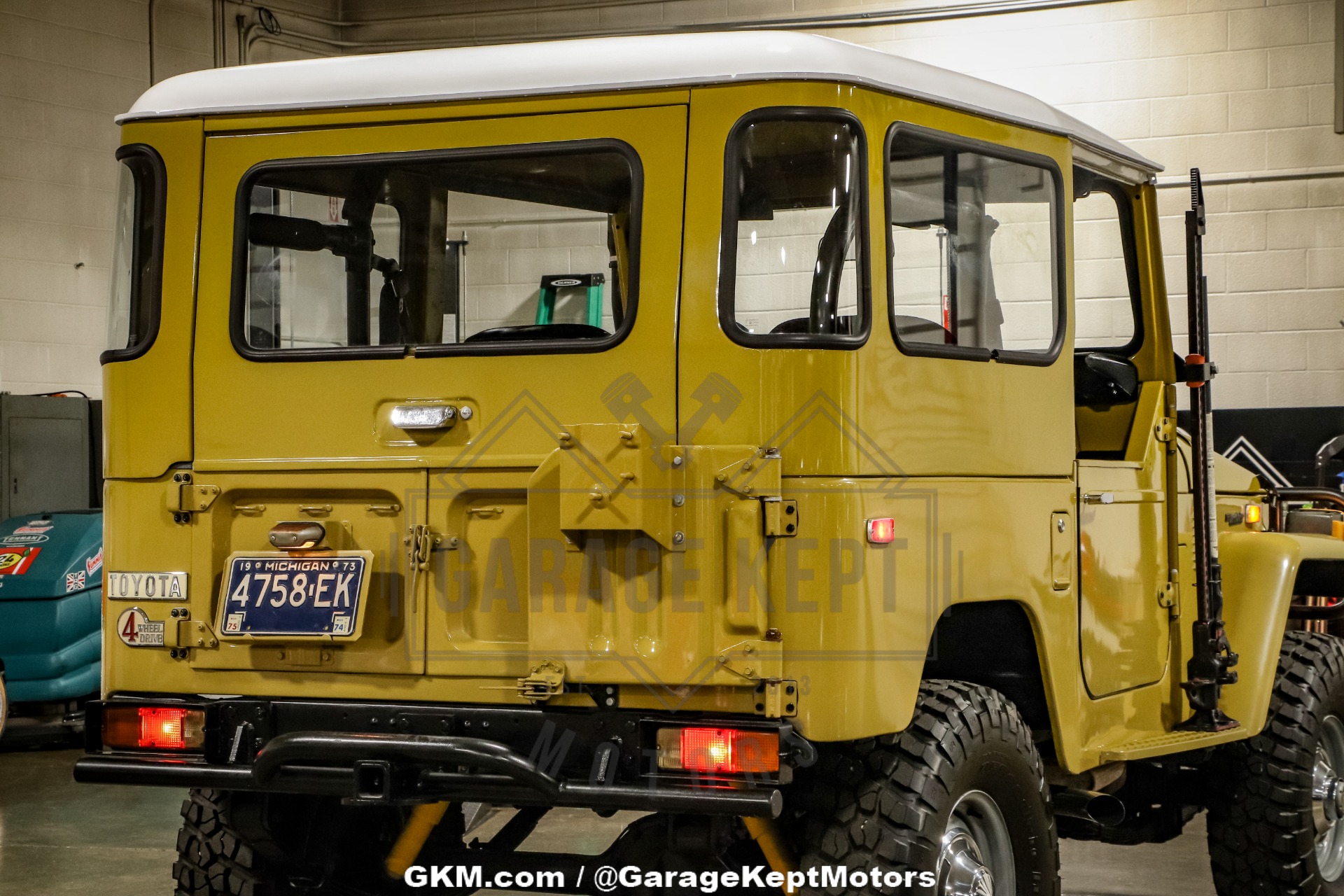 1974 Toyota Land Cruiser FJ40 60