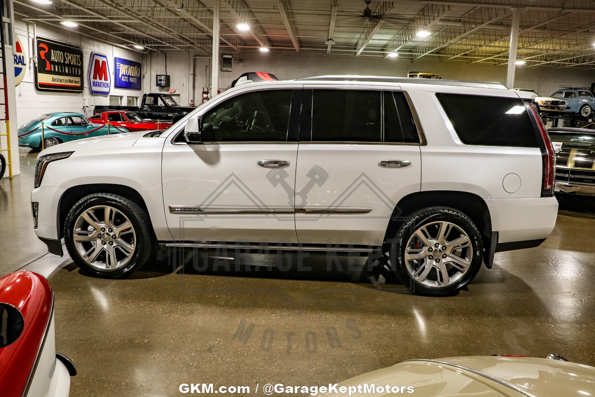 2016 Cadillac Escalade 10