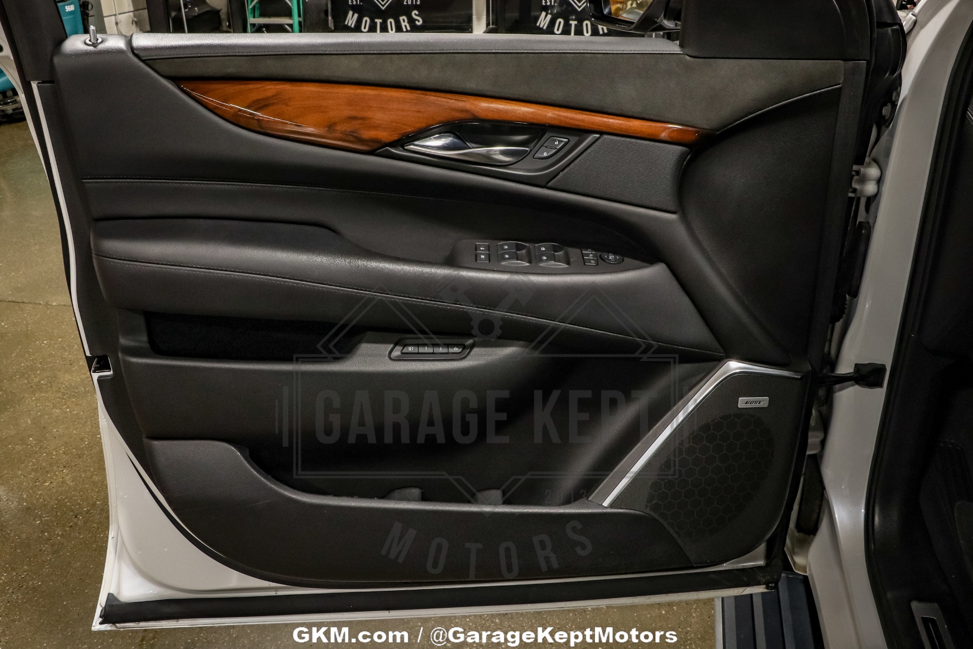2016 Cadillac Escalade 119