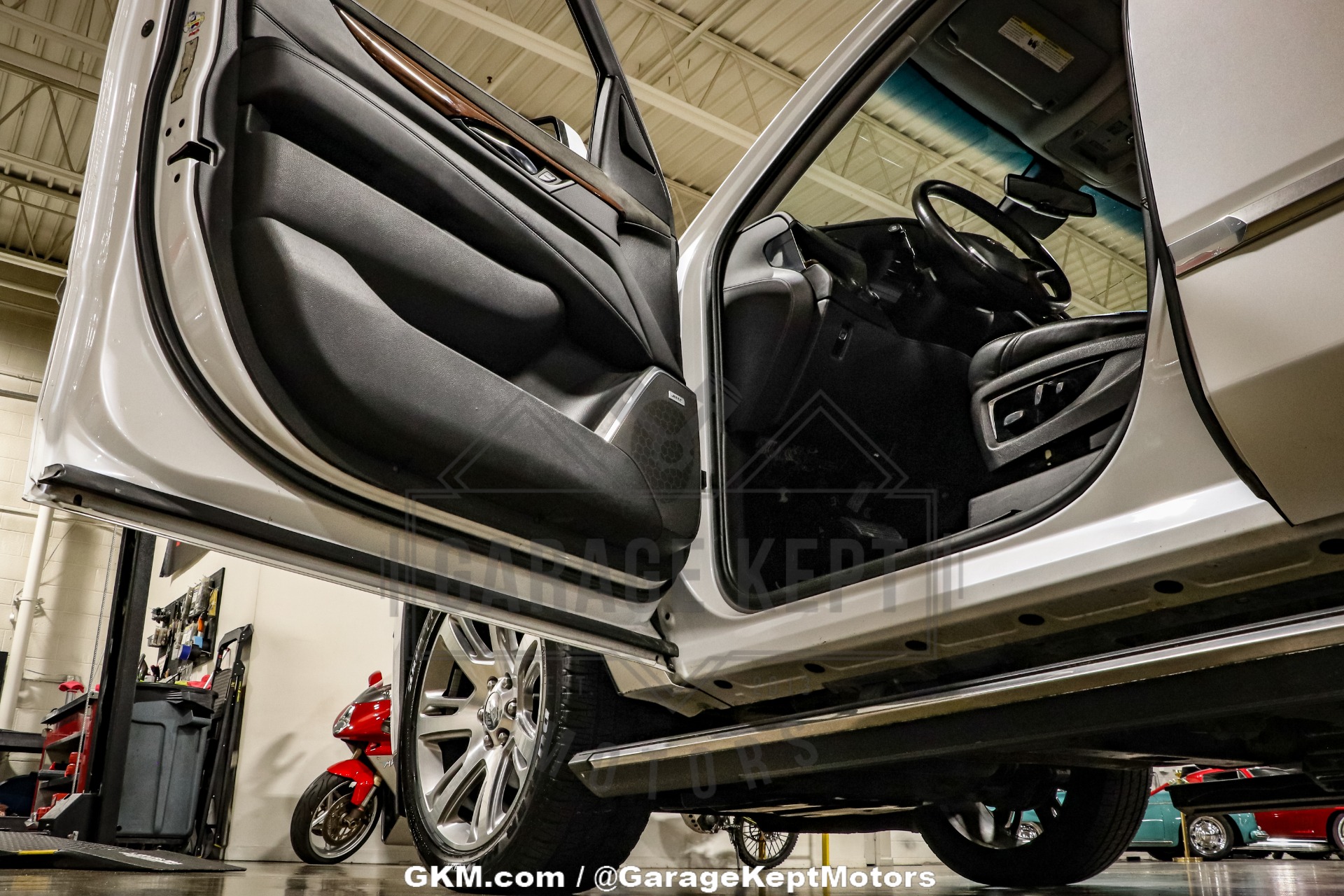 2016 Cadillac Escalade 121
