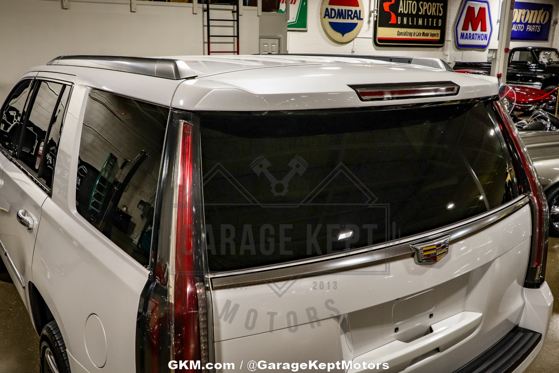 2016 Cadillac Escalade 41
