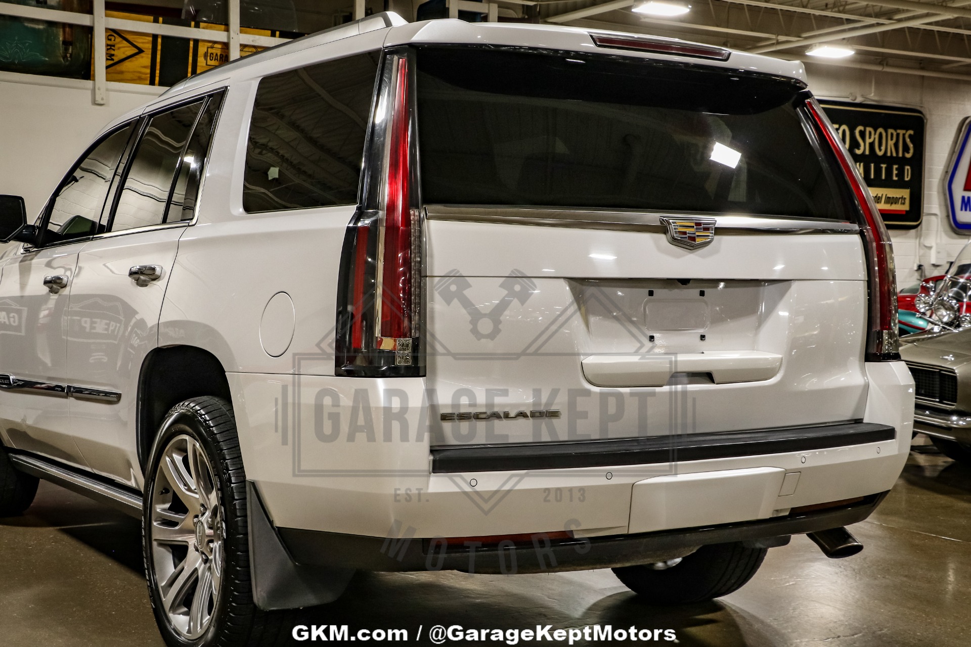 2016 Cadillac Escalade 42