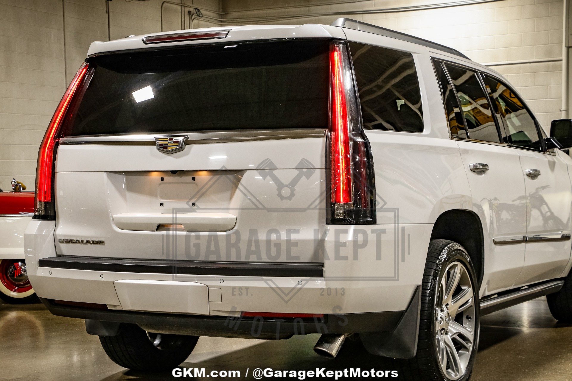 2016 Cadillac Escalade 47