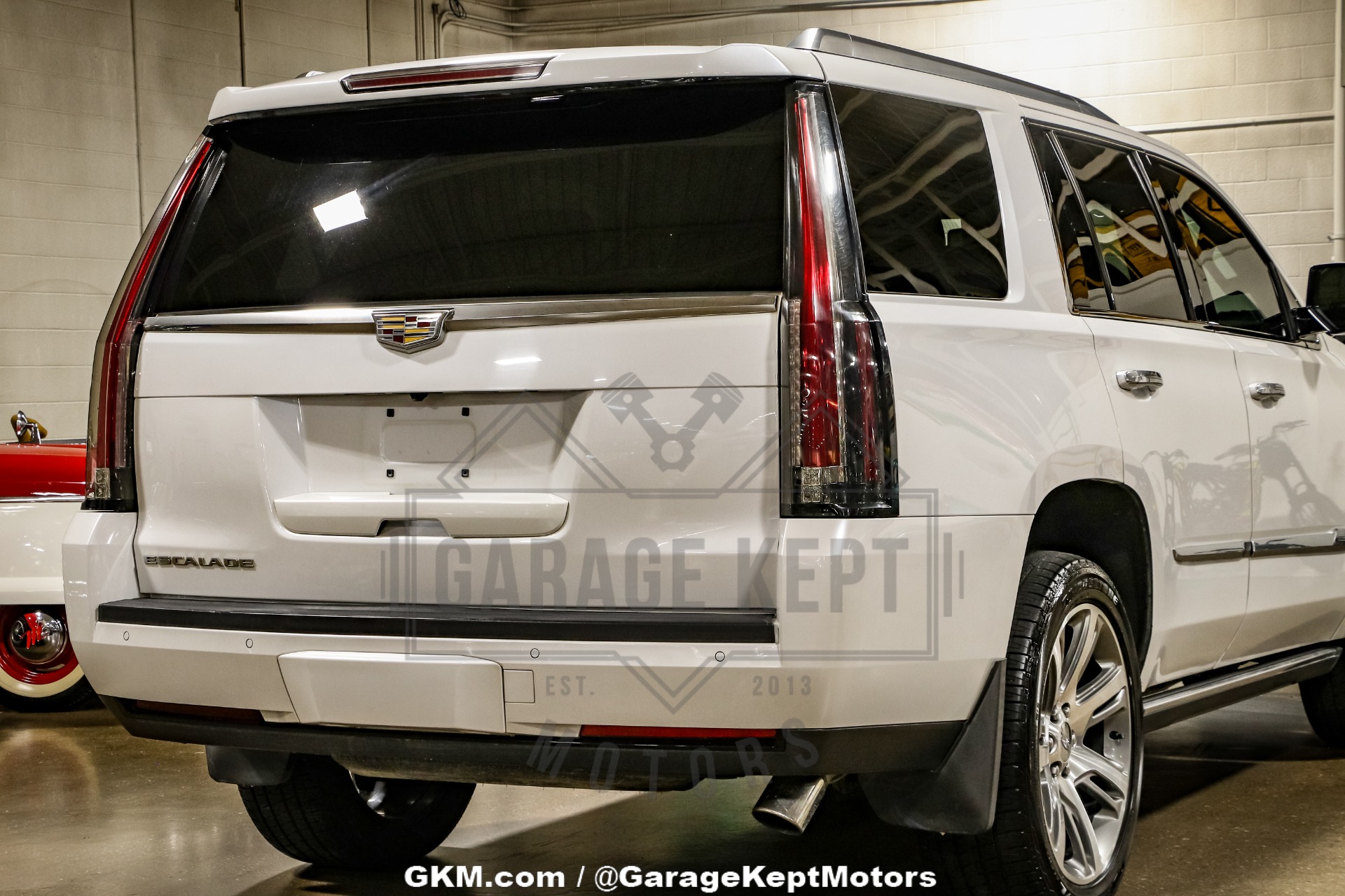 2016 Cadillac Escalade 48