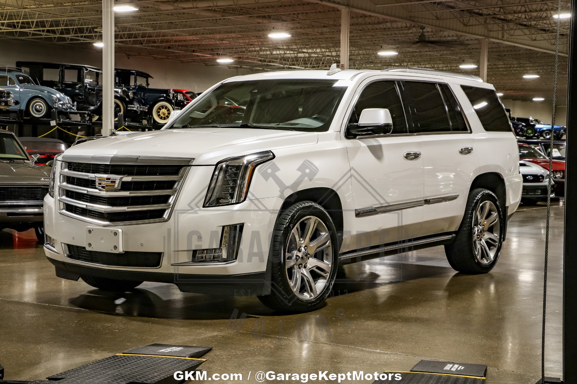 2016 Cadillac Escalade 8