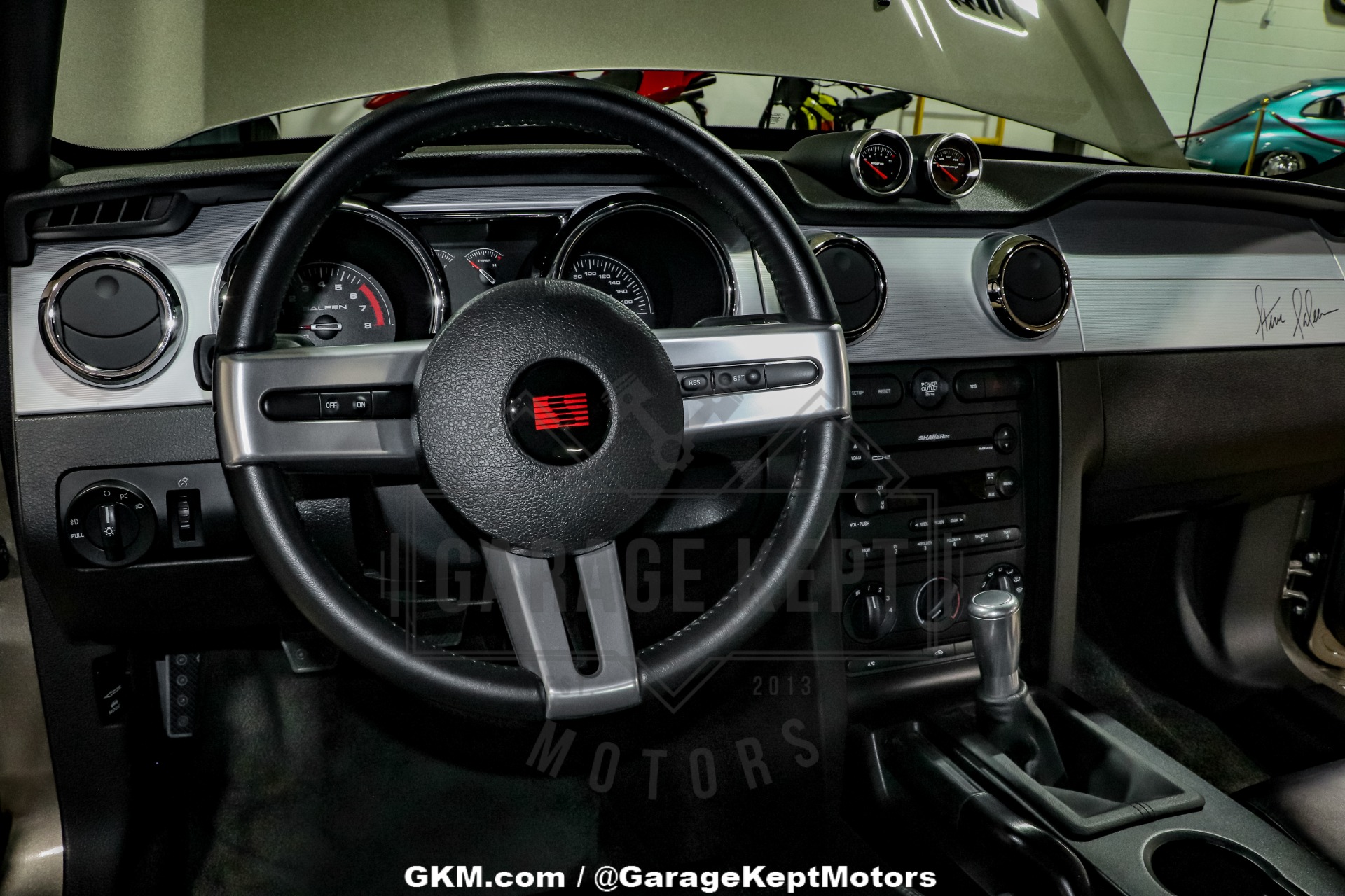 2005 Ford Mustang 107
