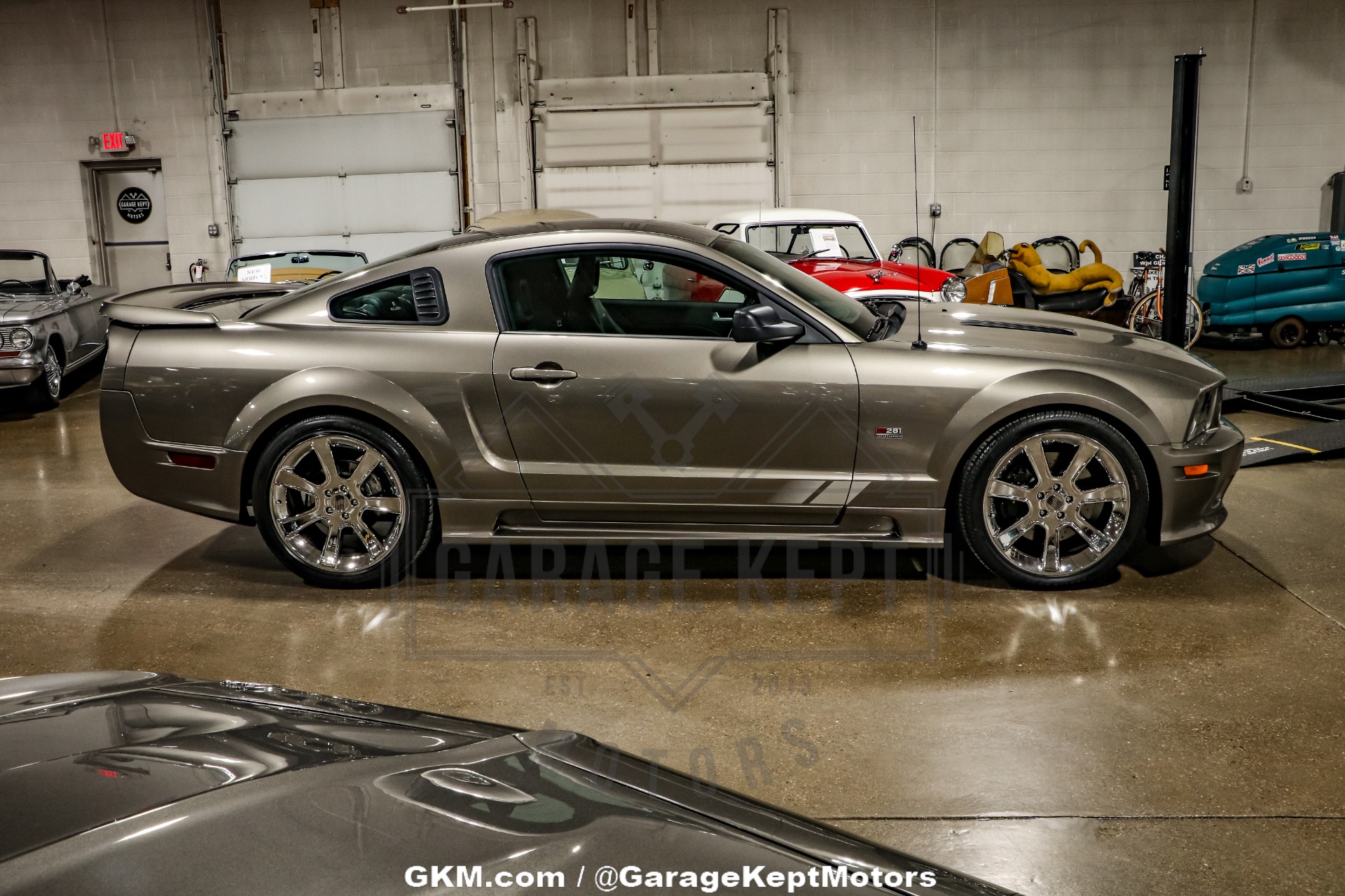 2005 Ford Mustang 15