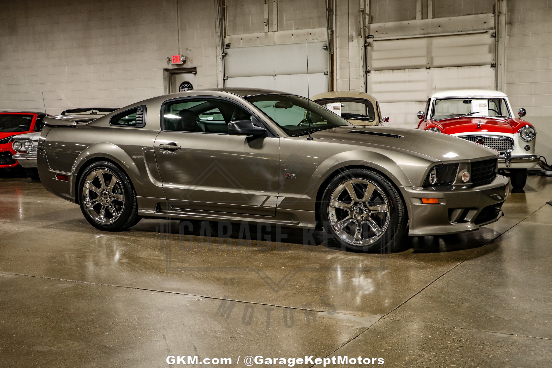 2005 Ford Mustang 16