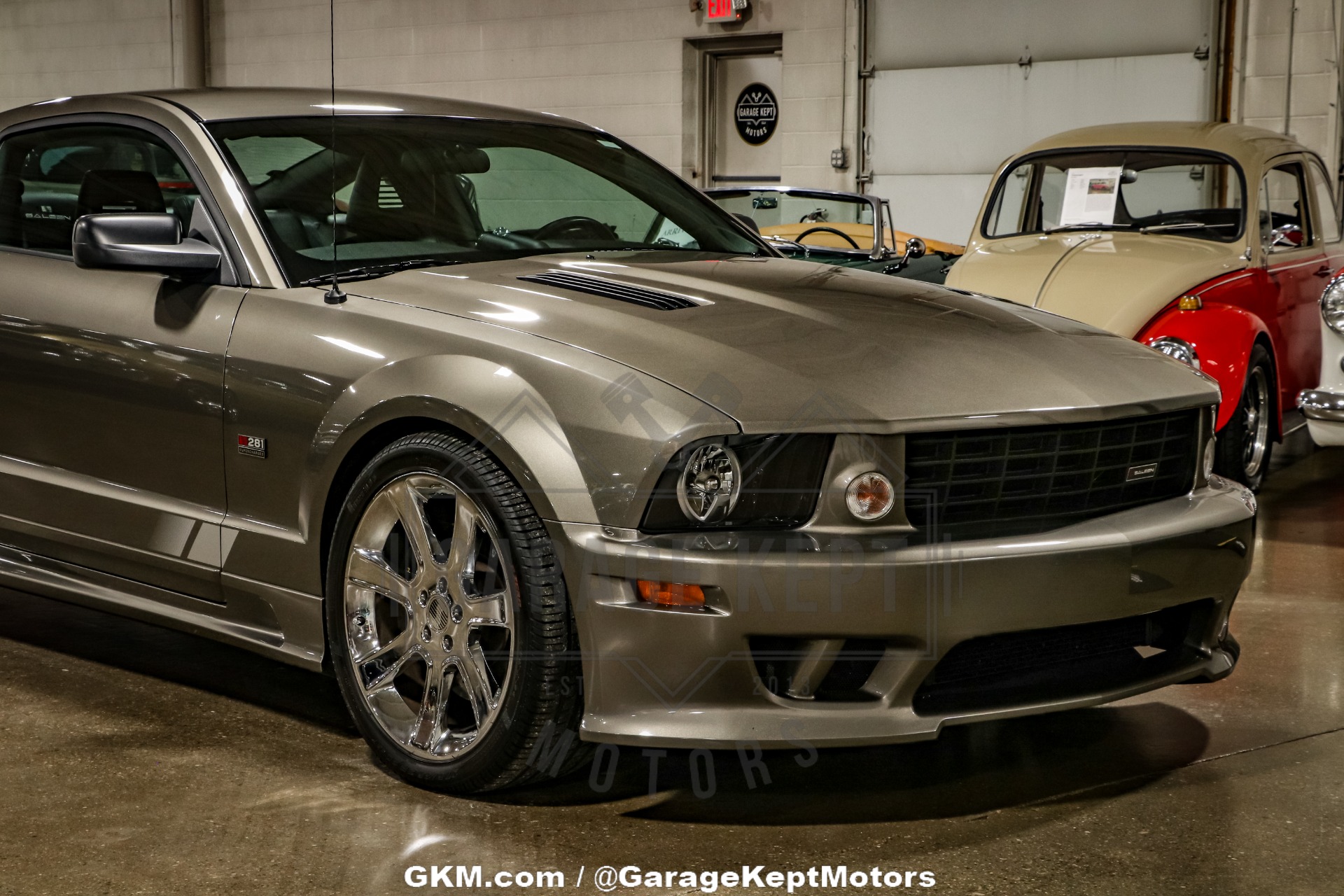 2005 Ford Mustang 18