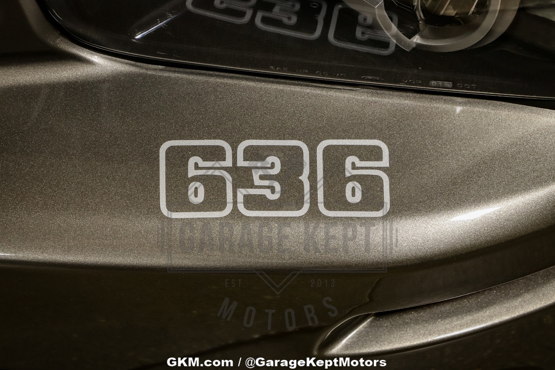 2005 Ford Mustang 32