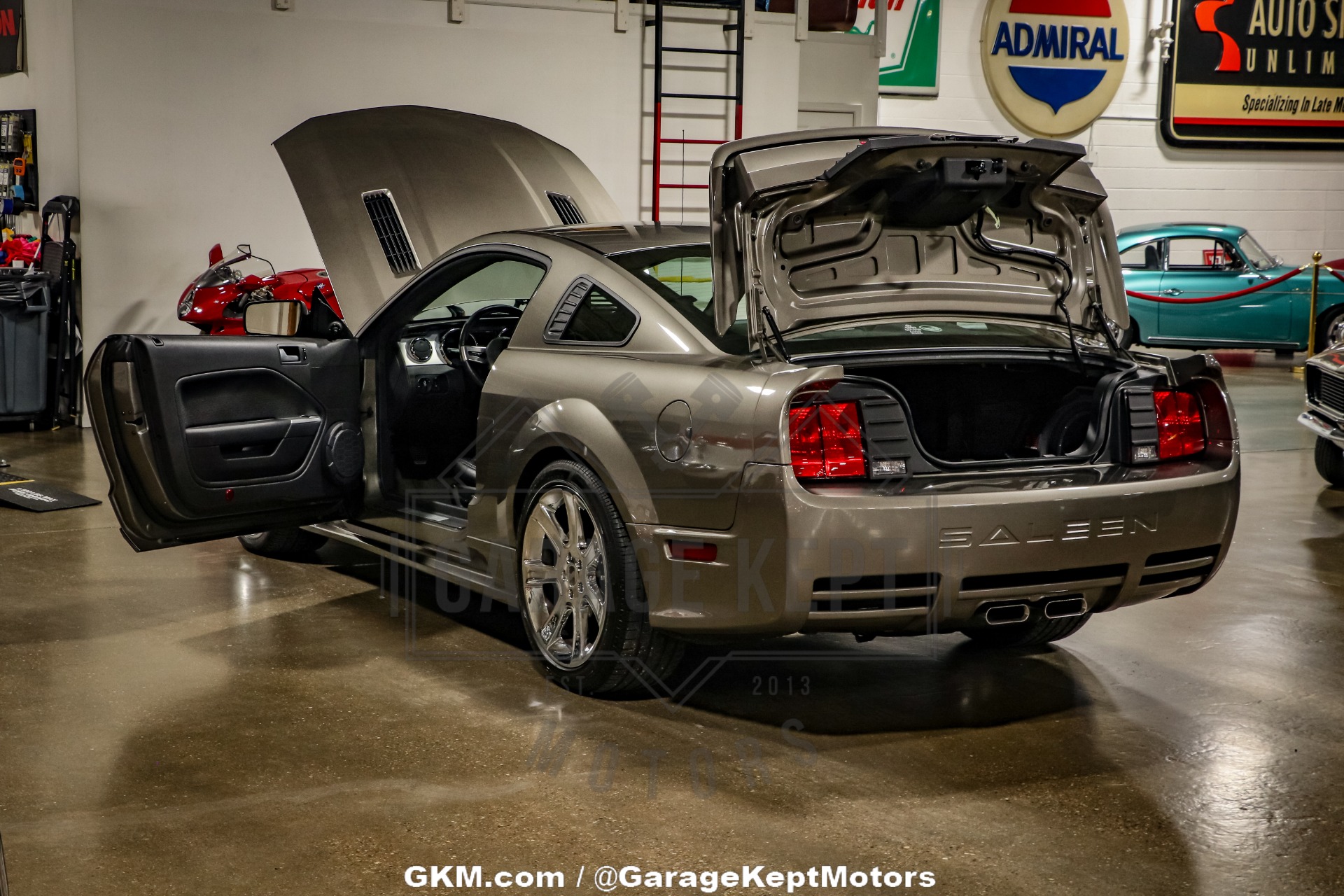 2005 Ford Mustang 3