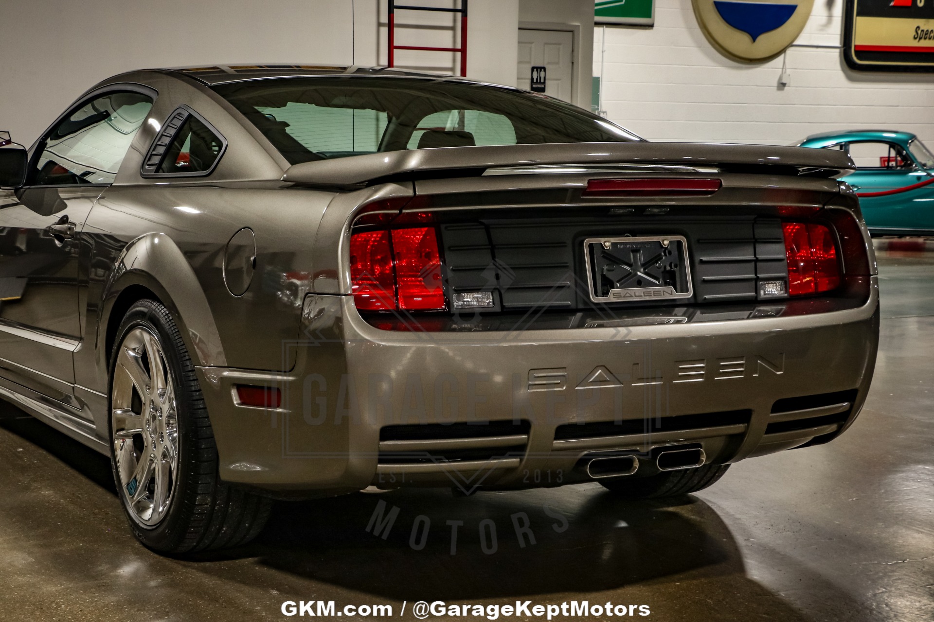 2005 Ford Mustang 47
