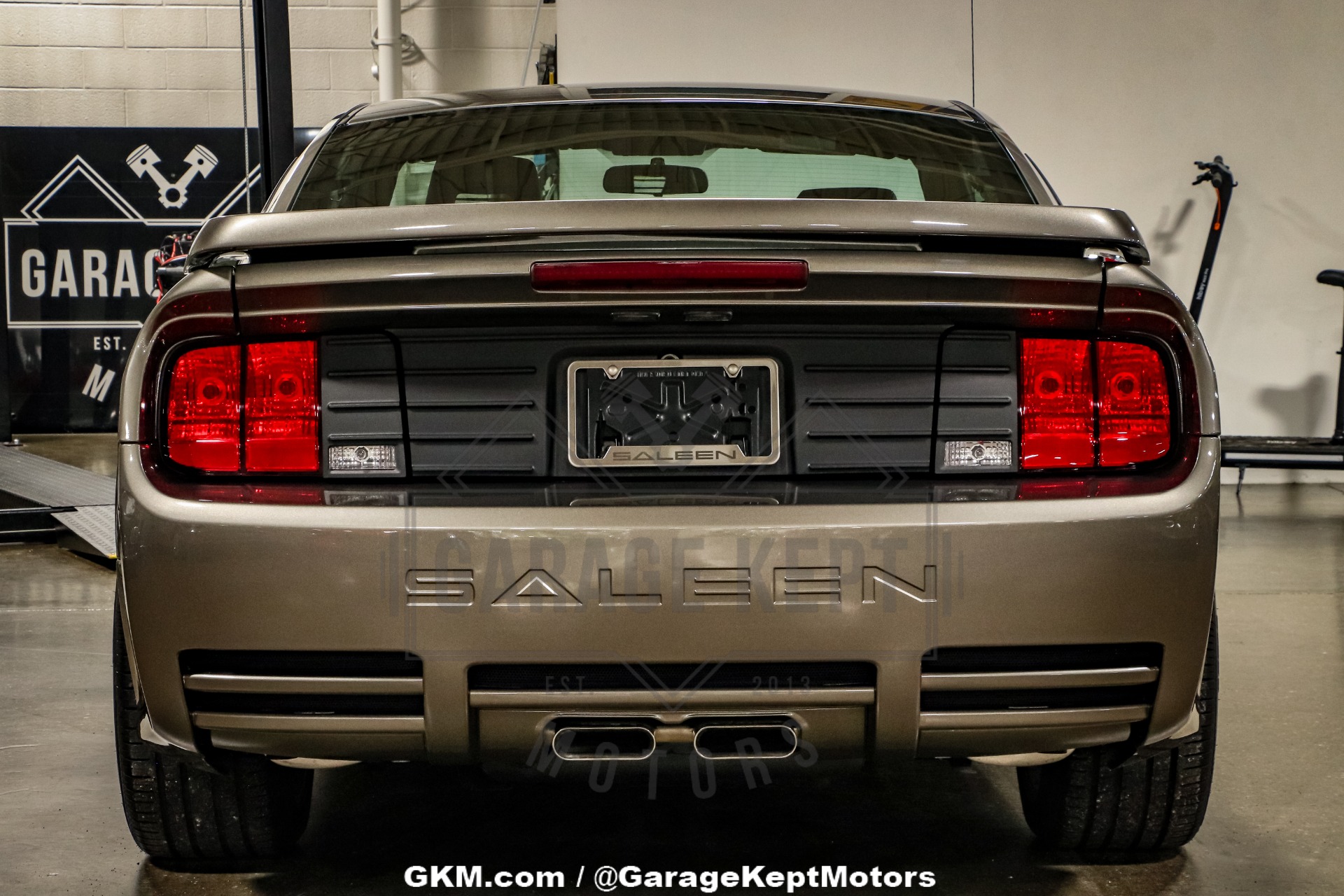 2005 Ford Mustang 50