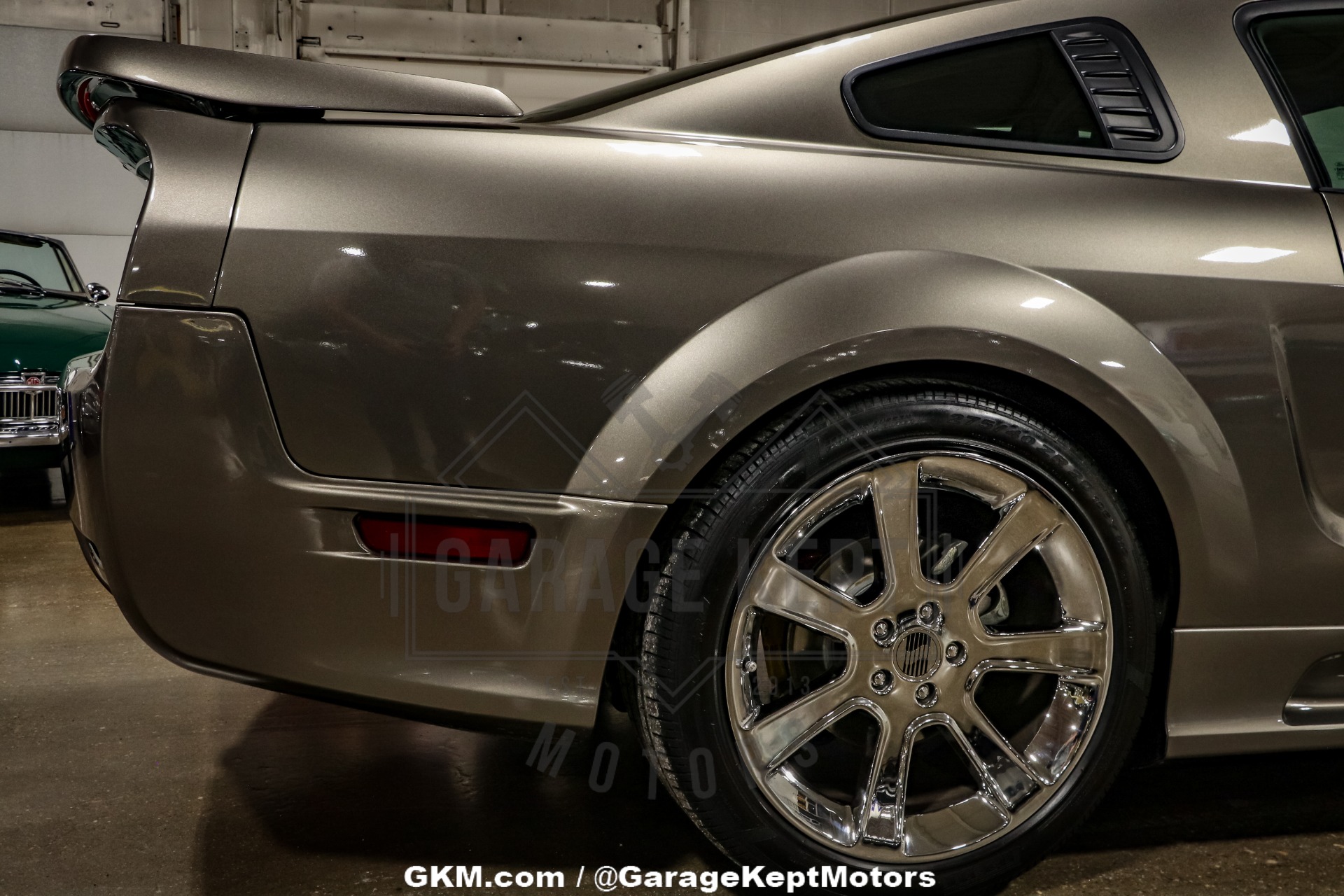 2005 Ford Mustang 57