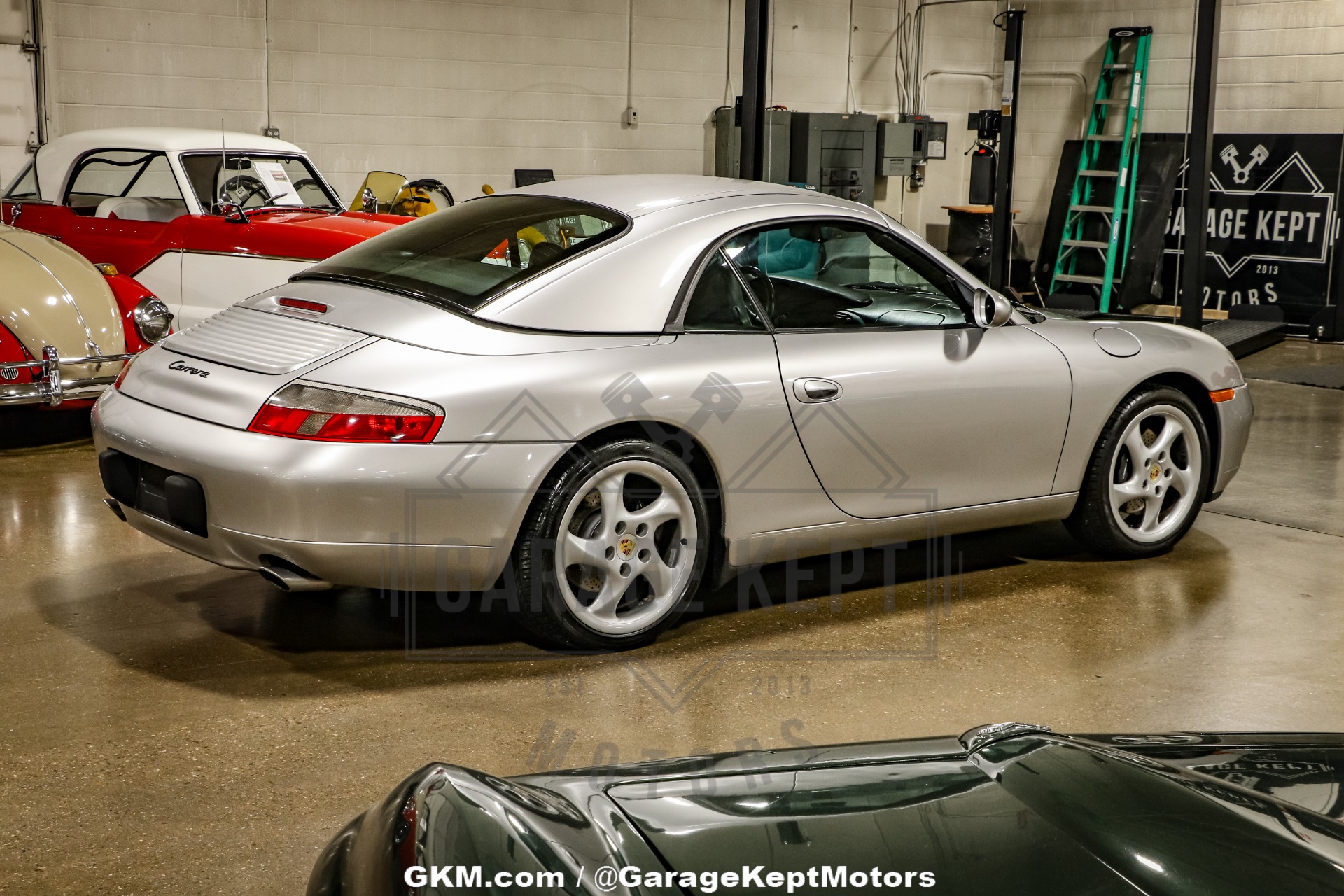 2001 Porsche 911 10