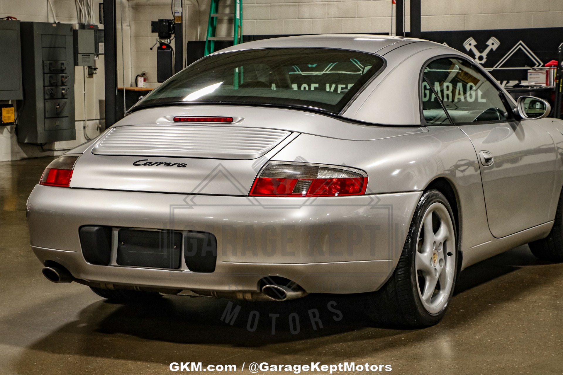 2001 Porsche 911 46